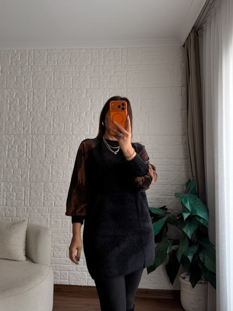 Siyah Reglan Kol Kumaş Detalı Yumoş Tunik