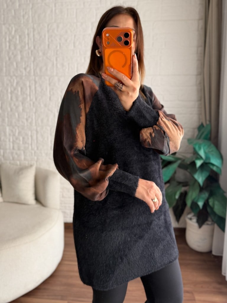 Siyah Reglan Kol Kumaş Detalı Yumoş Tunik