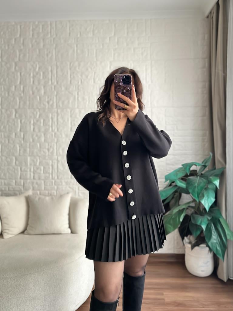 Taş Düğmeli Oversize Hırka Siyah