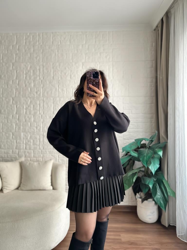 Taş Düğmeli Oversize Hırka Siyah