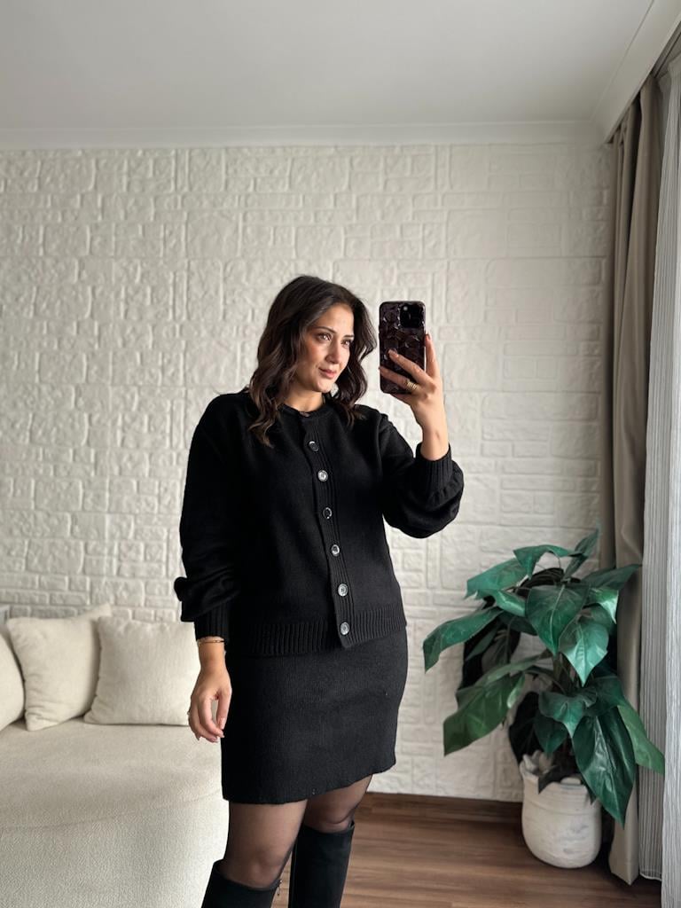 Taş Düğmeli Oversize Hırka Siyah