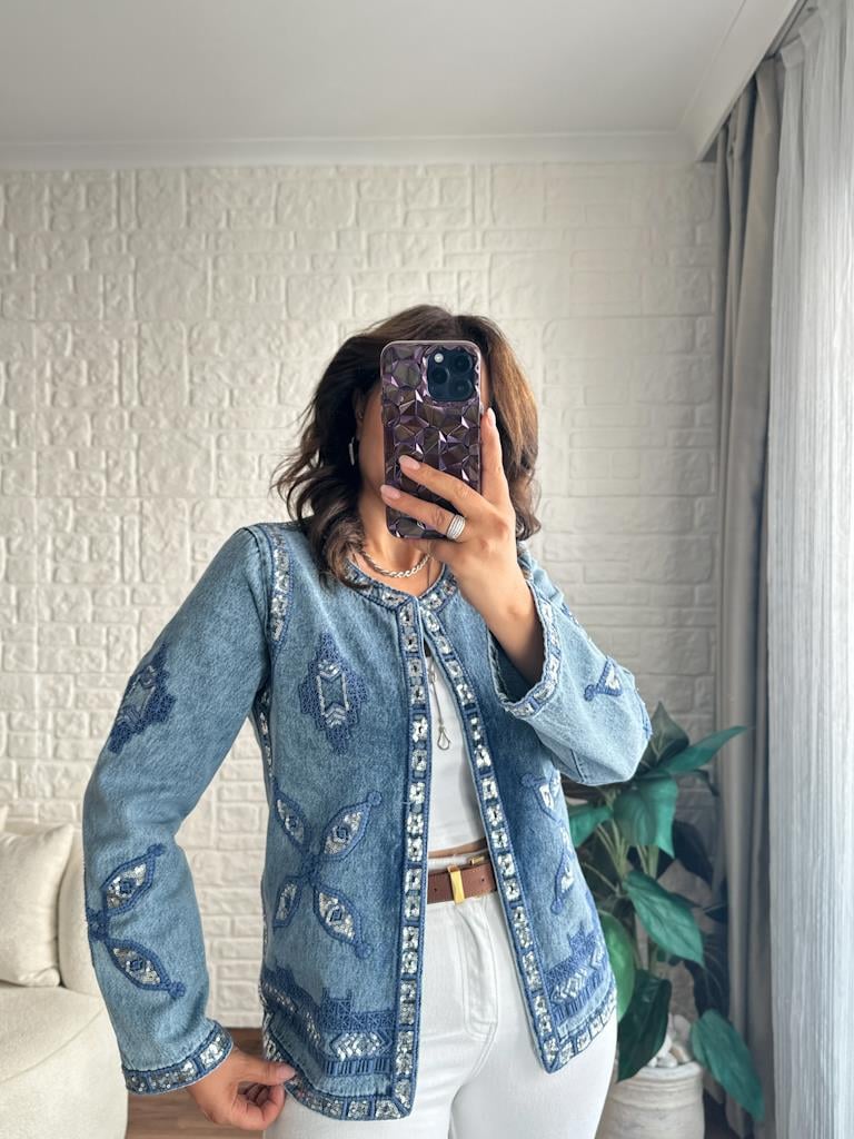 Vintage Model Payet Nakış İşlemeli Jean Ceket