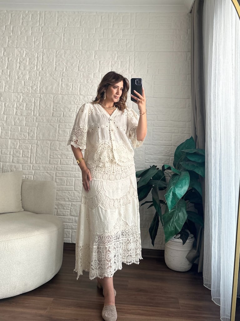Yeni Model V Yaka Güpür Dantel Detay İtalyan Takım