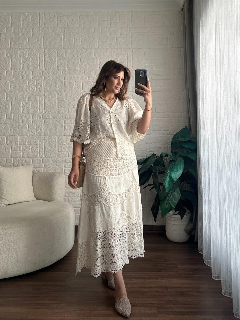 Yeni Model V Yaka Güpür Dantel Detay İtalyan Takım