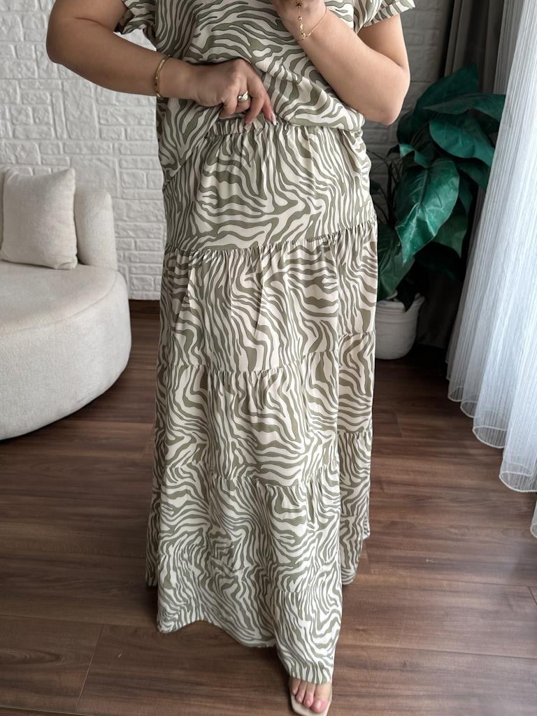 Yeşil Bej Zebra Desen Etek Bluz Viskon Takım