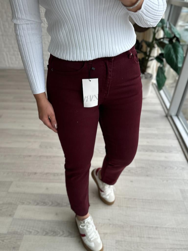 ZR Bordo Kesik Paça Mom Jean