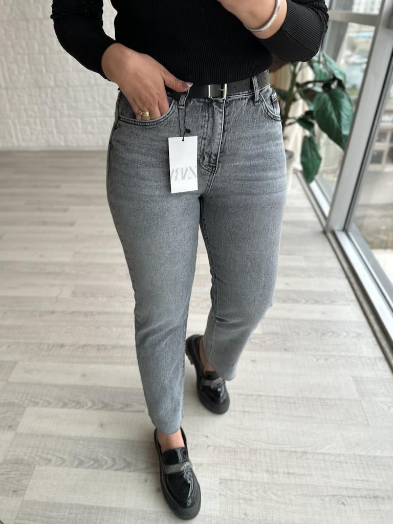 ZR Gri Kesik Paça Mom Jean