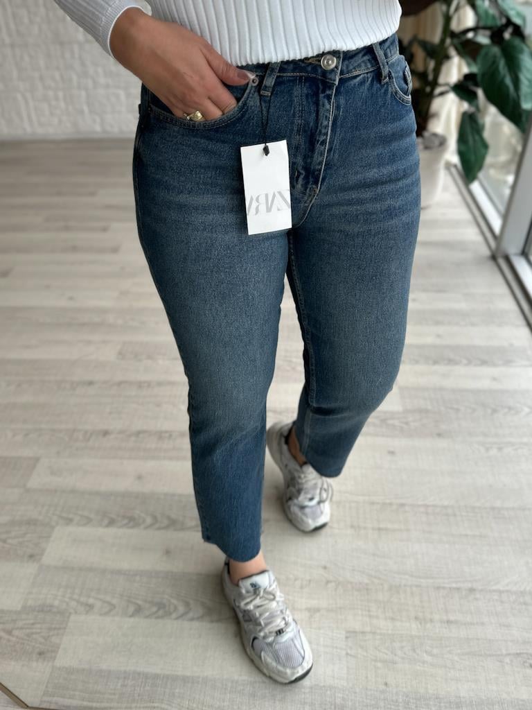 ZR Mavi Kesik Paça Mom Jean