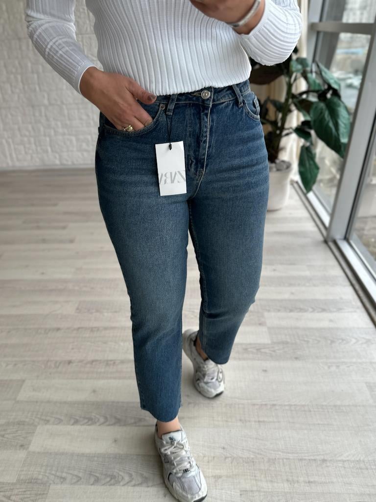ZR Mavi Kesik Paça Mom Jean