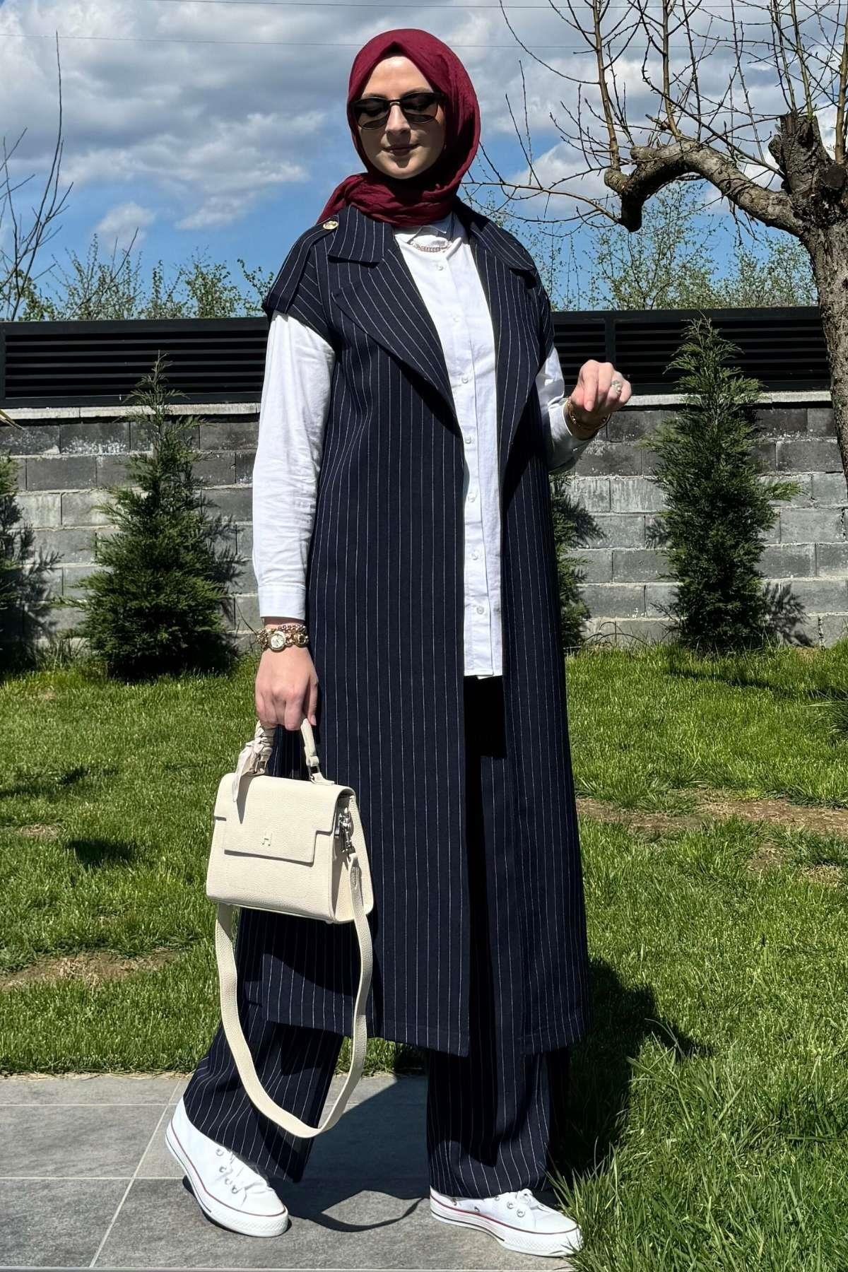 Apoletli Siyah Yelek | Rabia Şamlı | Tesettür Giyim, Elbise ve Kadın Giyim Modası