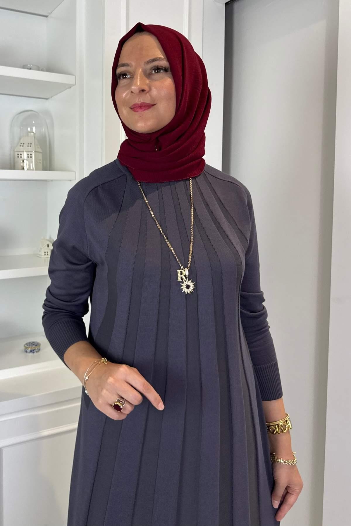 Karanfil Triko Elbise Taş | Rabia Şamlı | Tesettür Giyim, Elbise ve Kadın Giyim Modası