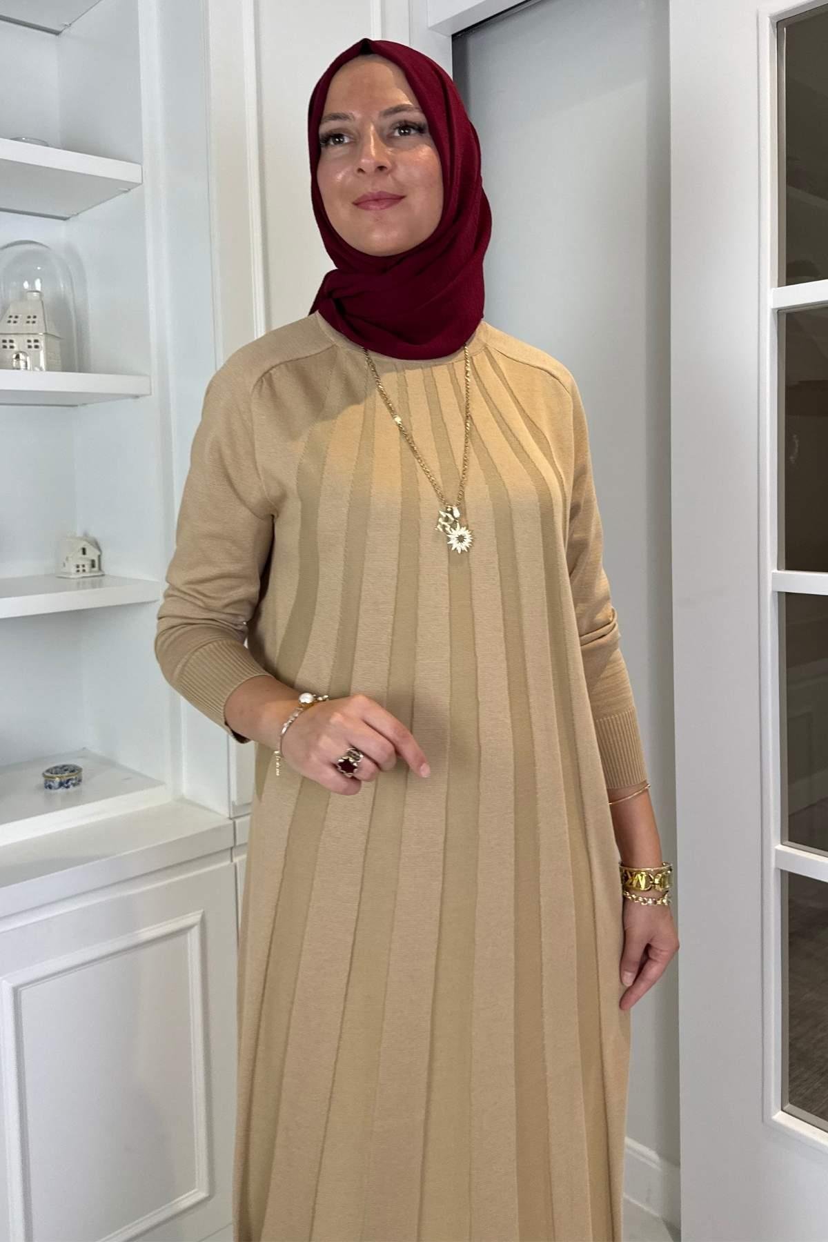 Karanfil Triko Elbise Taş | Rabia Şamlı | Tesettür Giyim, Elbise ve Kadın Giyim Modası