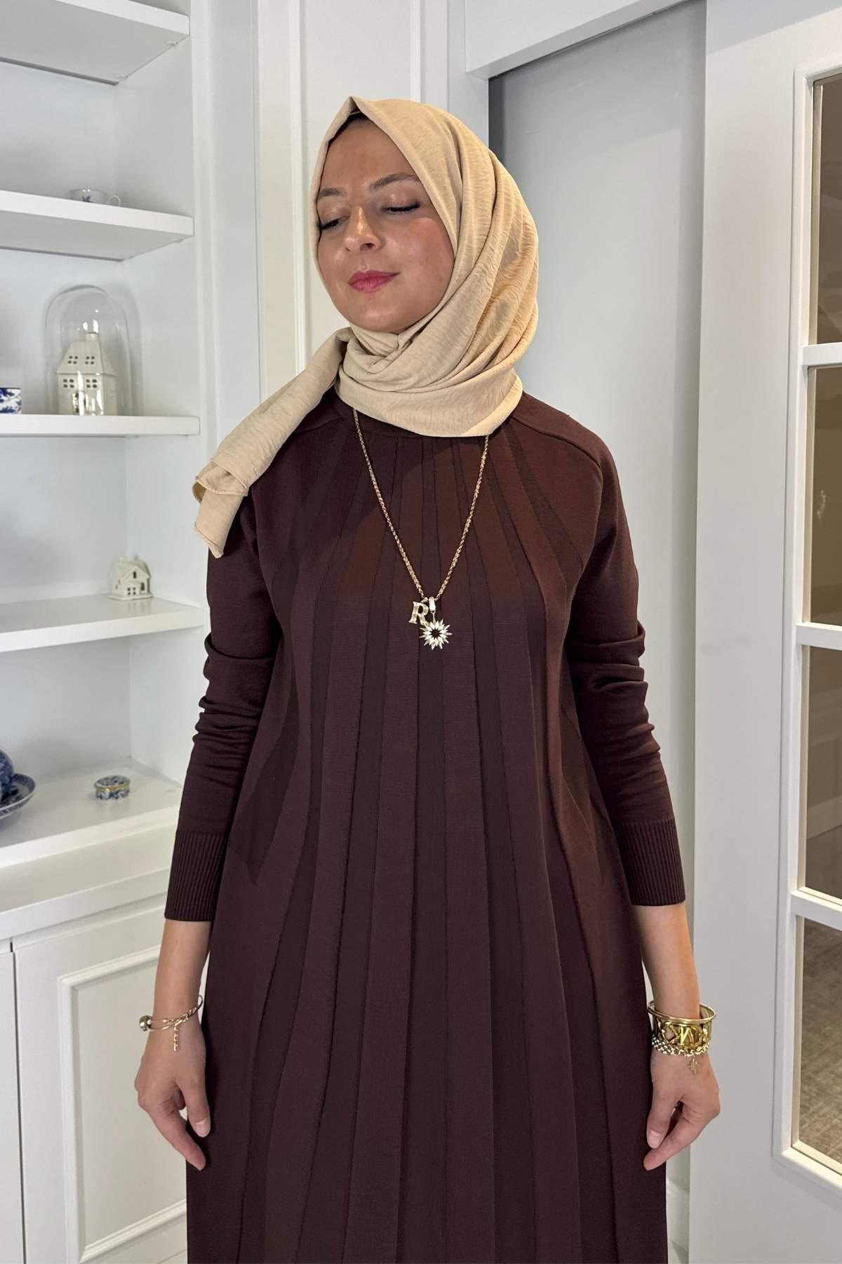 Karanfil Triko Elbise Taş | Rabia Şamlı | Tesettür Giyim, Elbise ve Kadın Giyim Modası