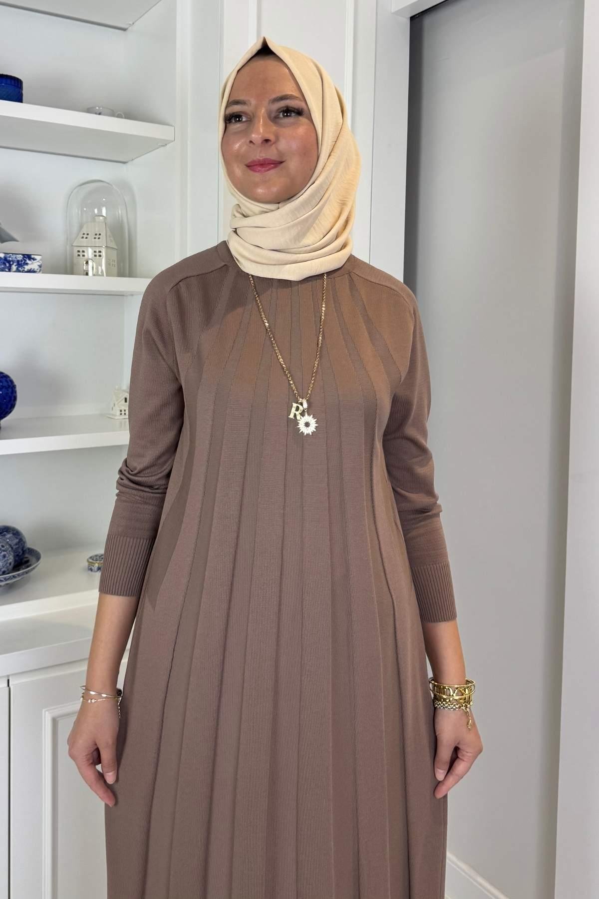 Karanfil Triko Elbise Taş | Rabia Şamlı | Tesettür Giyim, Elbise ve Kadın Giyim Modası