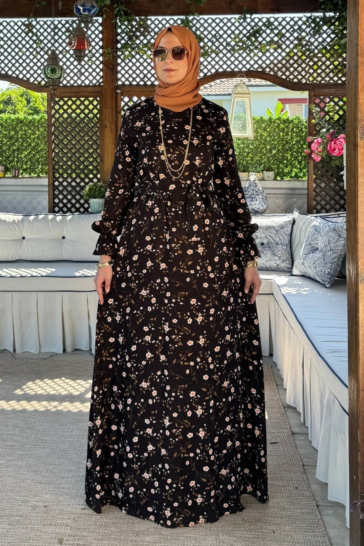 Mine Elbise Turuncu Çiçekli Siyah | Rabia Şamlı | Tesettür Giyim, Elbise ve Kadın Giyim Modası