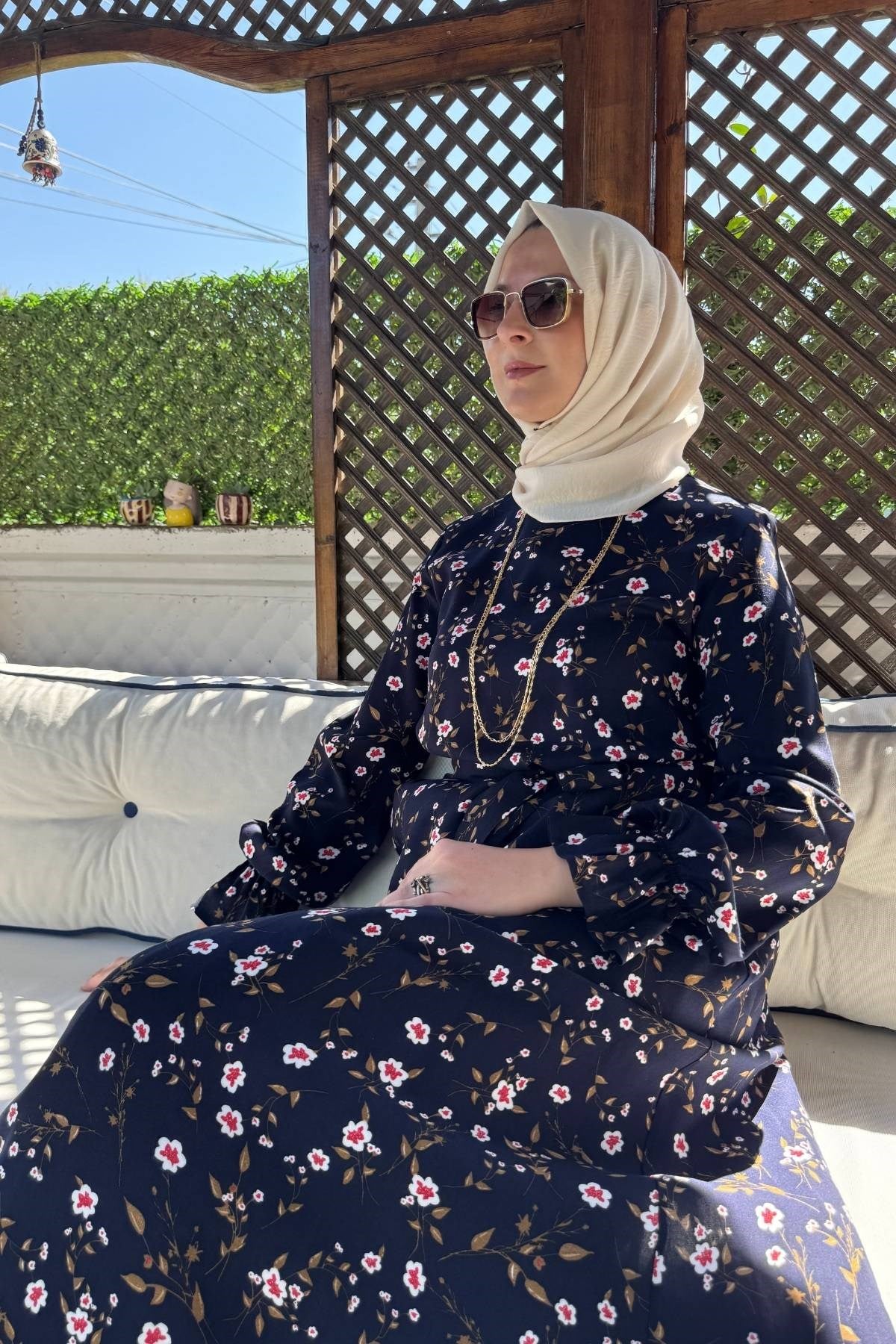 Mine Elbise Turuncu Çiçekli Siyah | Rabia Şamlı | Tesettür Giyim, Elbise ve Kadın Giyim Modası