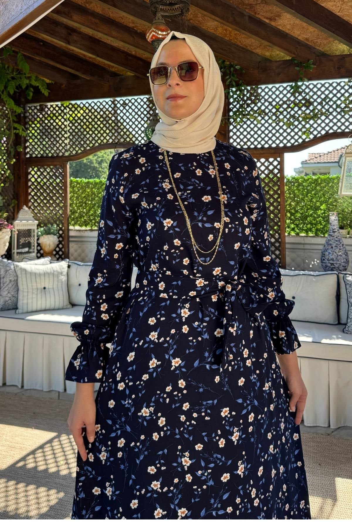 Mine Elbise Turuncu Çiçekli Siyah | Rabia Şamlı | Tesettür Giyim, Elbise ve Kadın Giyim Modası