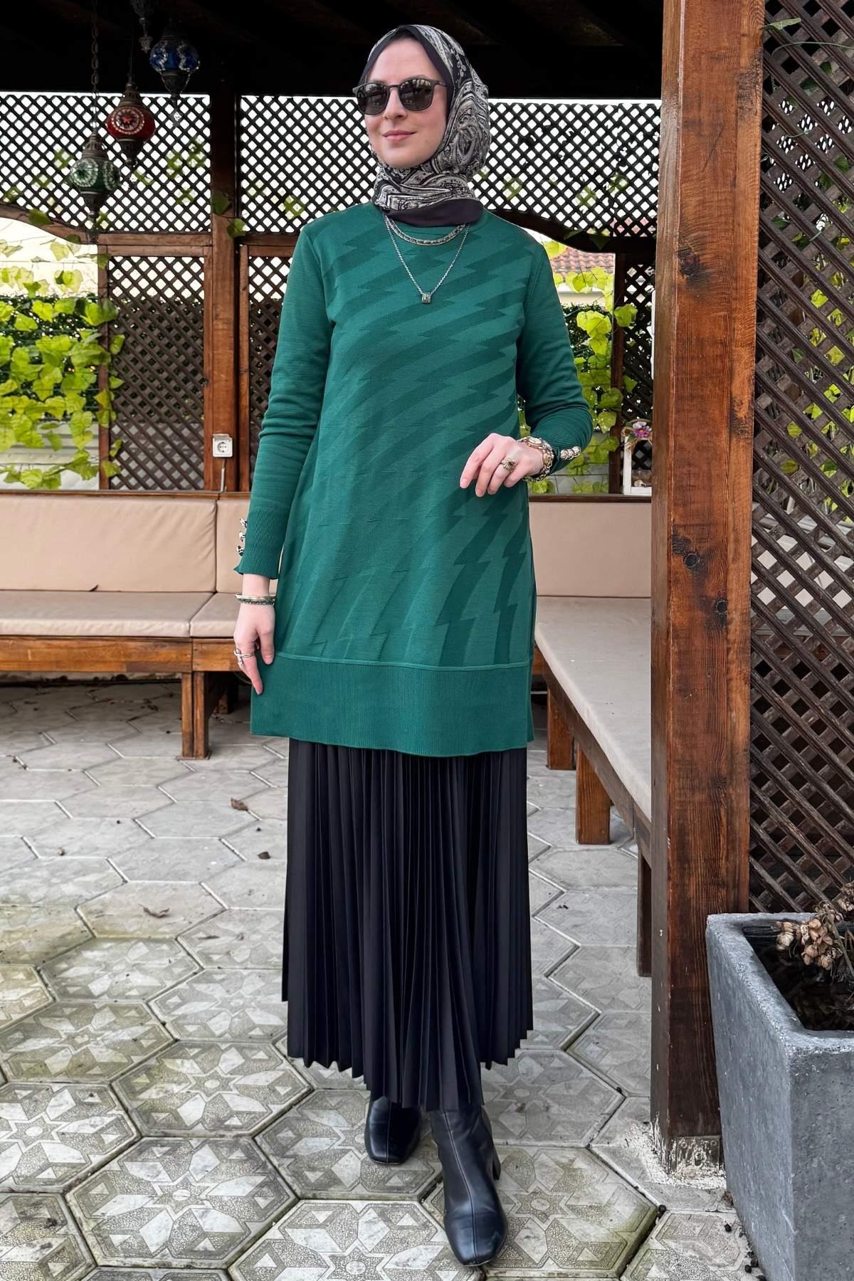 Bilge Siyah Triko Tunik | Rabia Şamlı | Tesettür Giyim, Elbise ve Kadın Giyim Modası