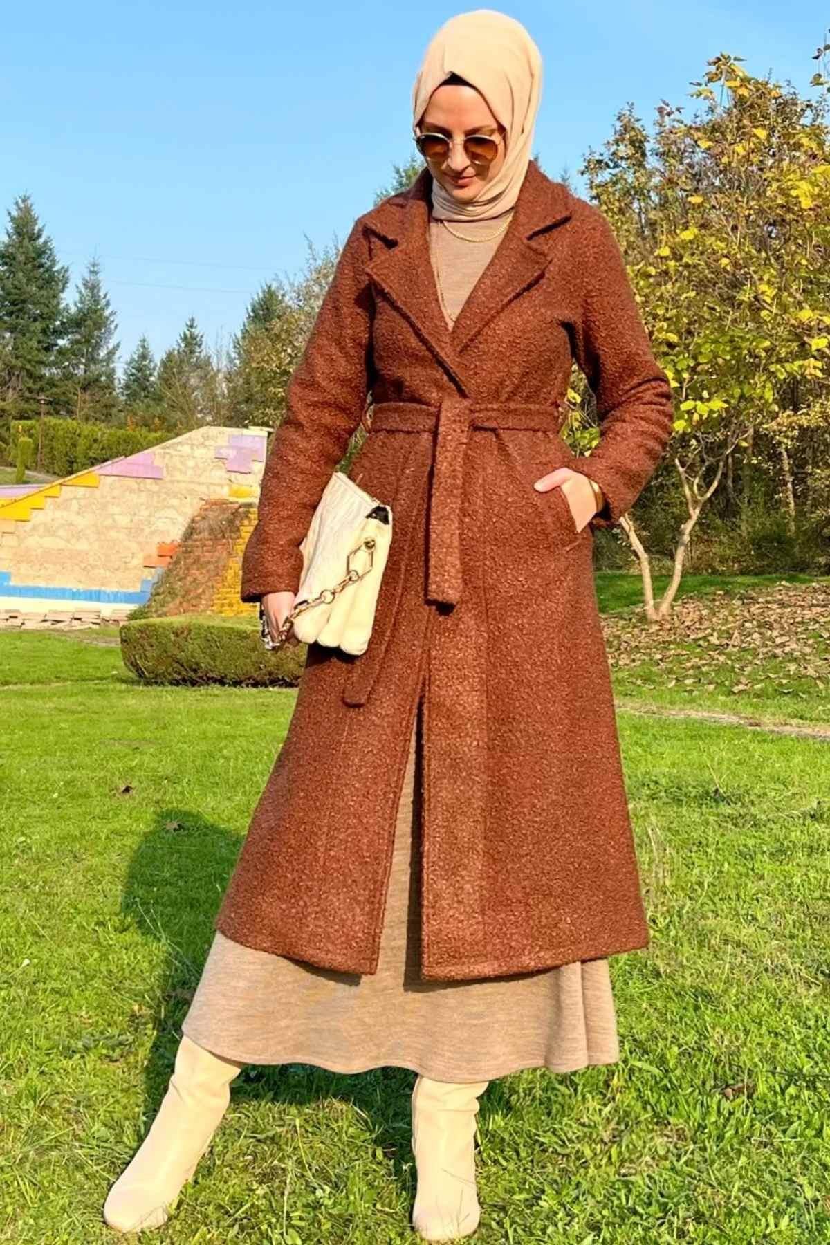 Buklet Acı Kahve Kaban - Rabia Şamlı | Tesettür Giyim, Elbise ve Kadın Giyim Modası