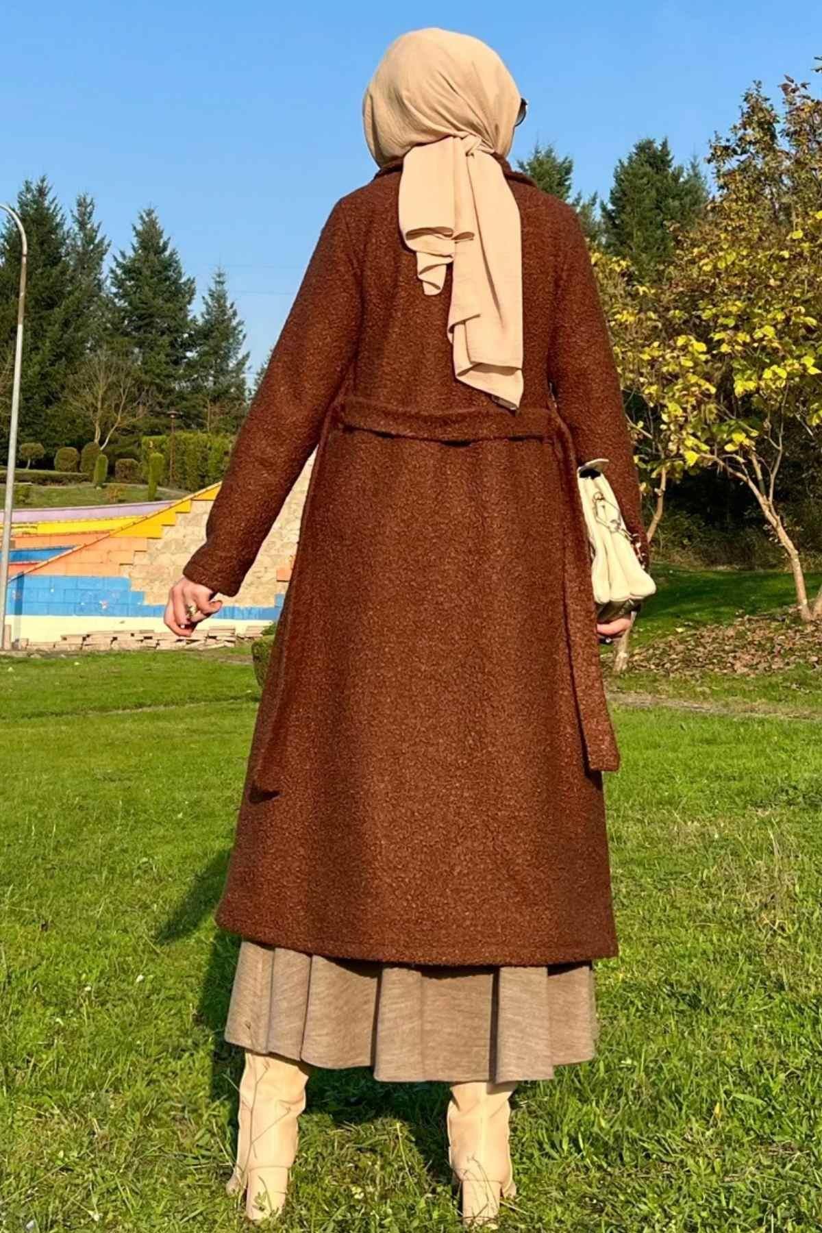Buklet Acı Kahve Kaban - Rabia Şamlı | Tesettür Giyim, Elbise ve Kadın Giyim Modası