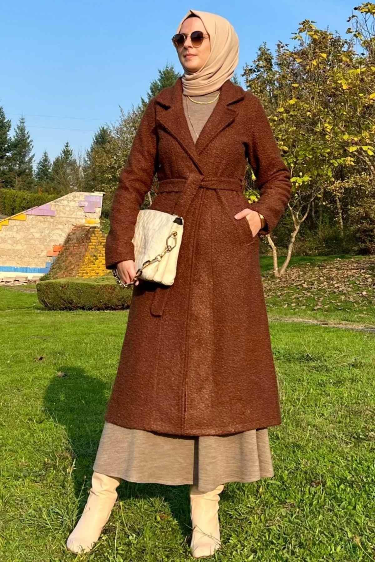 Buklet Acı Kahve Kaban - Rabia Şamlı | Tesettür Giyim, Elbise ve Kadın Giyim Modası