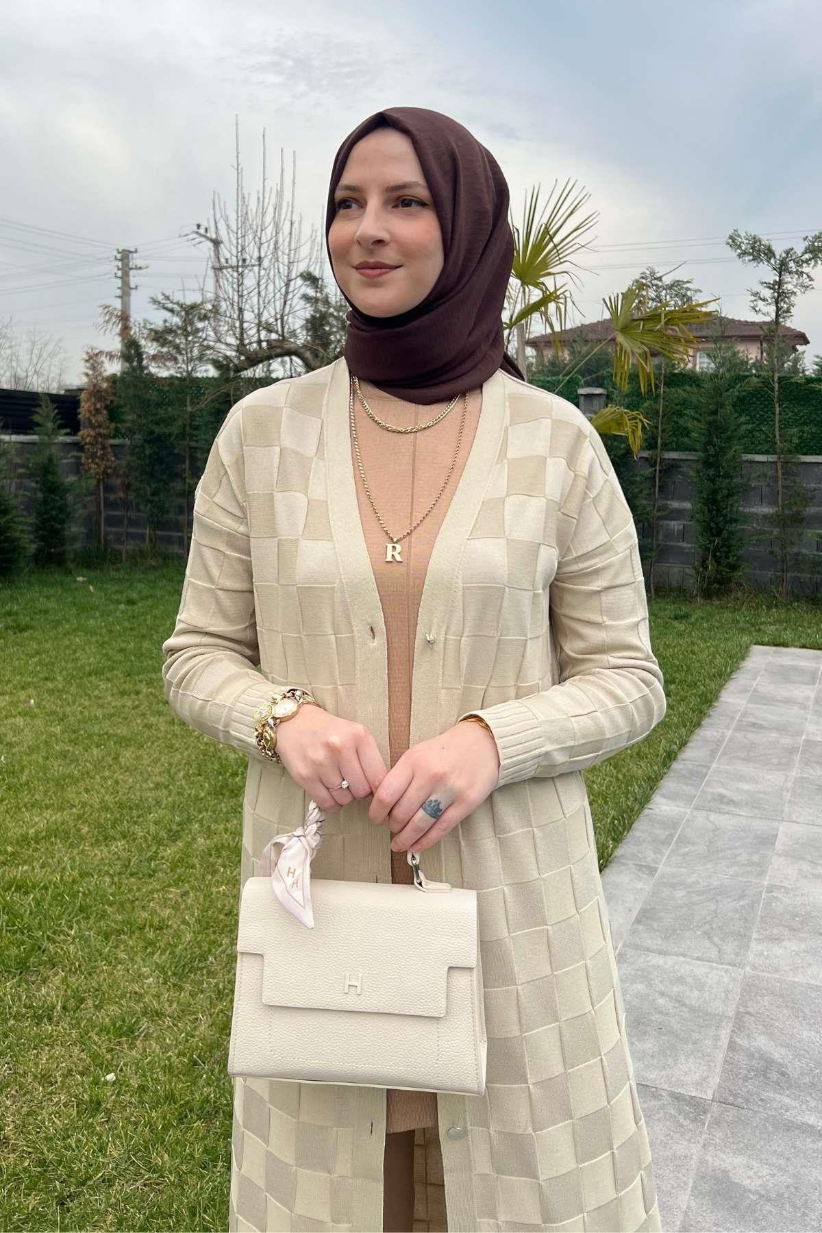 Manolya İndigo Triko Hırka | Rabia Şamlı | Tesettür Giyim, Elbise ve Kadın Giyim Modası