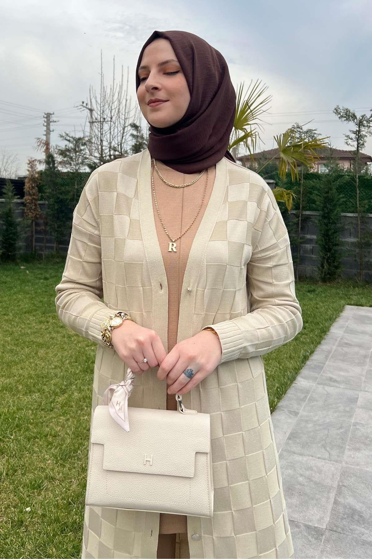 Manolya İndigo Triko Hırka | Rabia Şamlı | Tesettür Giyim, Elbise ve Kadın Giyim Modası