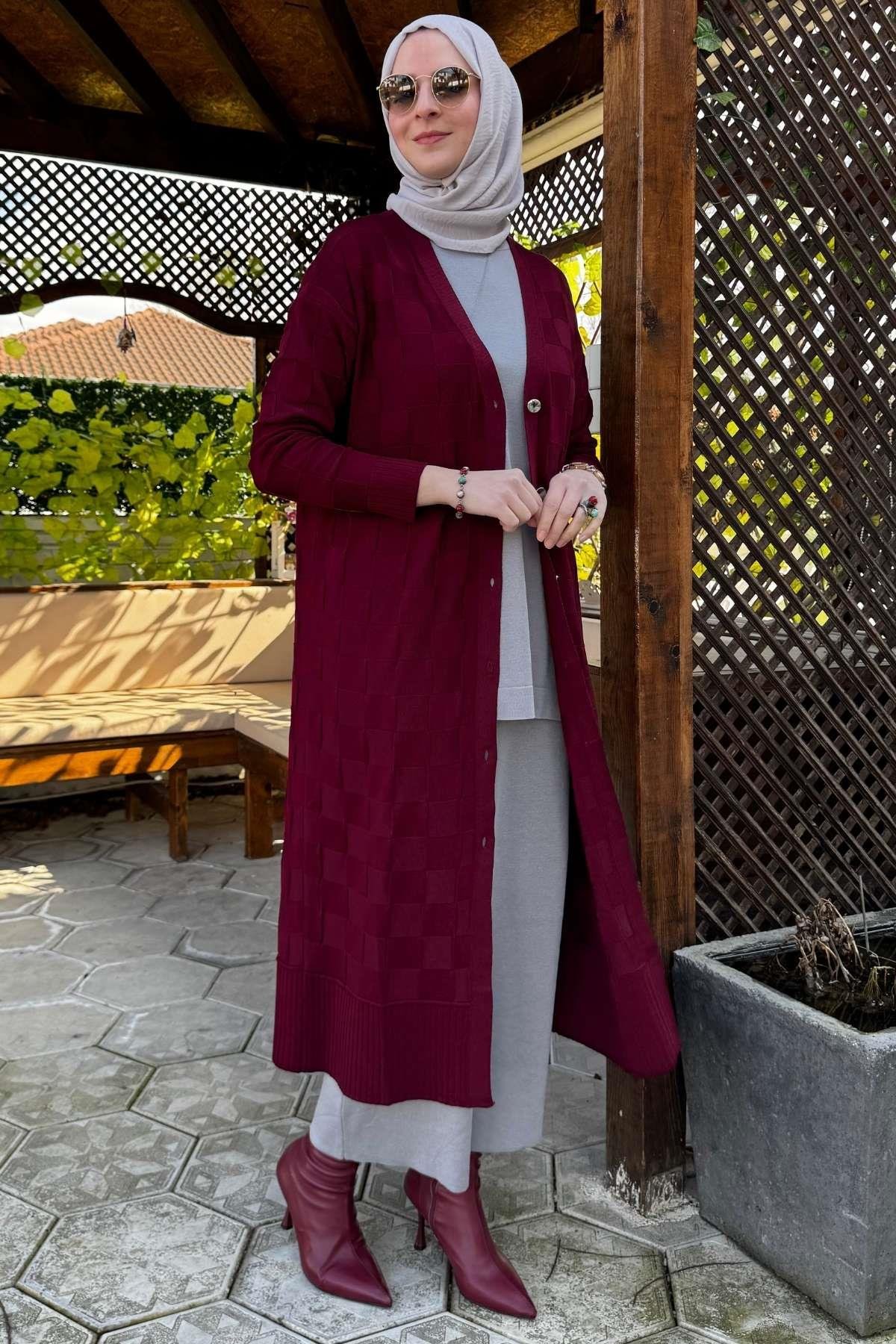 Dama Desenli Bej Triko Hırka | Rabia Şamlı | Tesettür Giyim, Elbise ve Kadın Giyim Modası