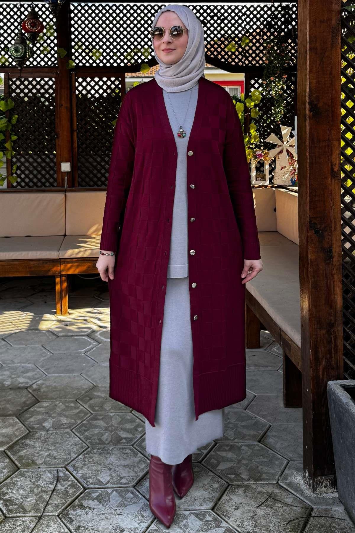 Dama Desenli Bej Triko Hırka | Rabia Şamlı | Tesettür Giyim, Elbise ve Kadın Giyim Modası