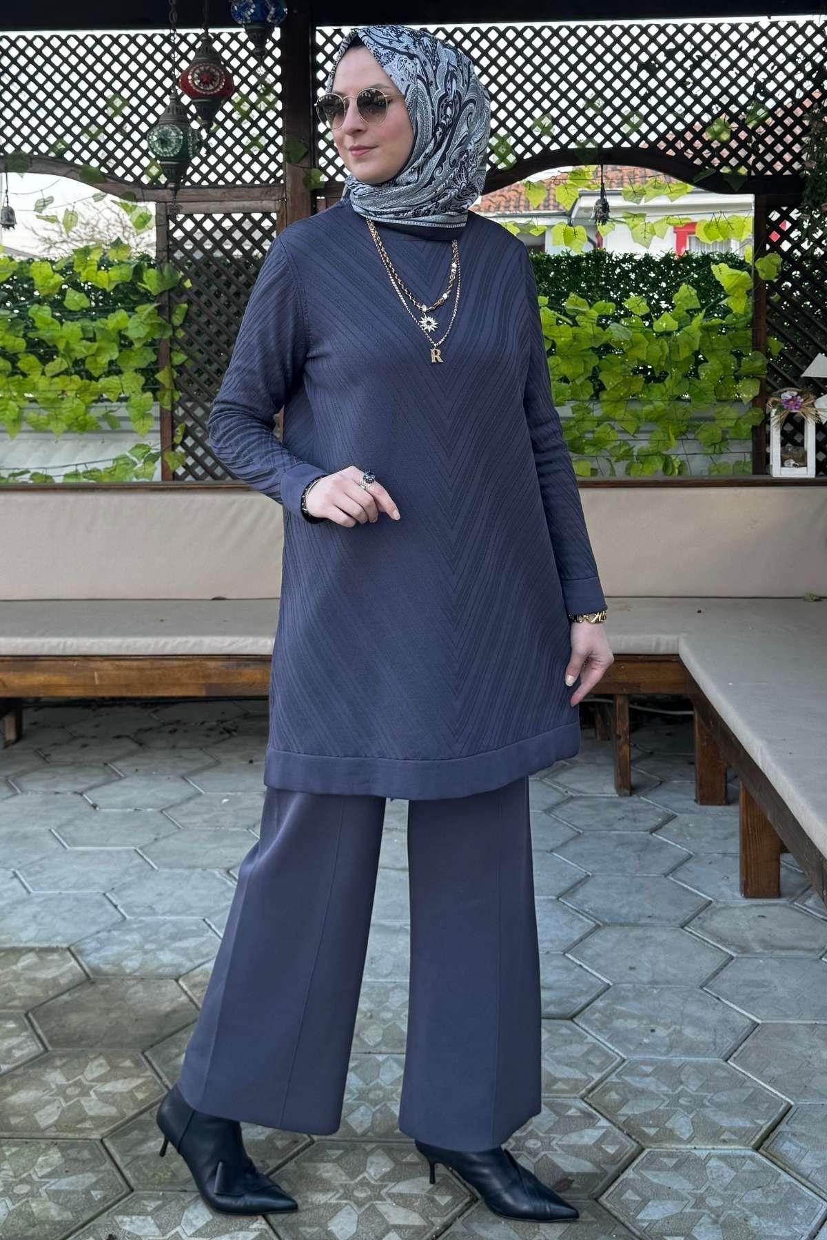 Arzu Triko Tunik Antrasit | Rabia Şamlı | Tesettür Giyim, Elbise ve Kadın Giyim Modası