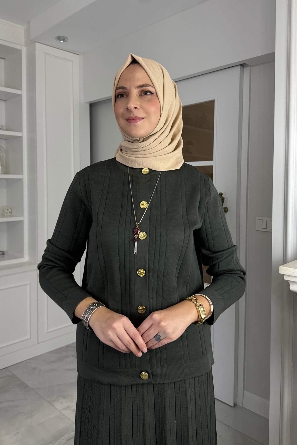 Defne Triko Takım Siyah | Rabia Şamlı | Tesettür Giyim, Elbise ve Kadın Giyim Modası