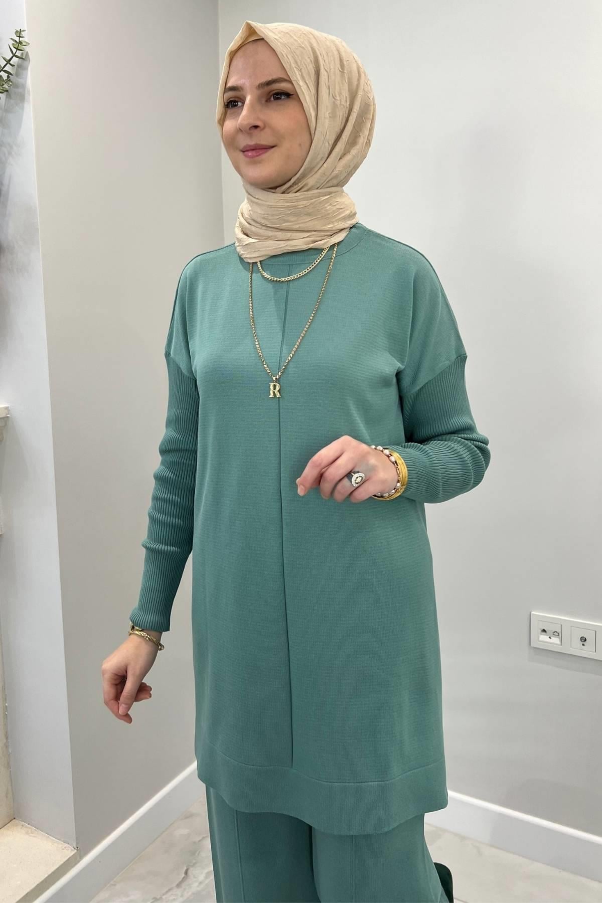 Serra Etekli Triko Takım Siyah - Rabia Şamlı | Tesettür Giyim, Elbise ve Kadın Giyim Modası