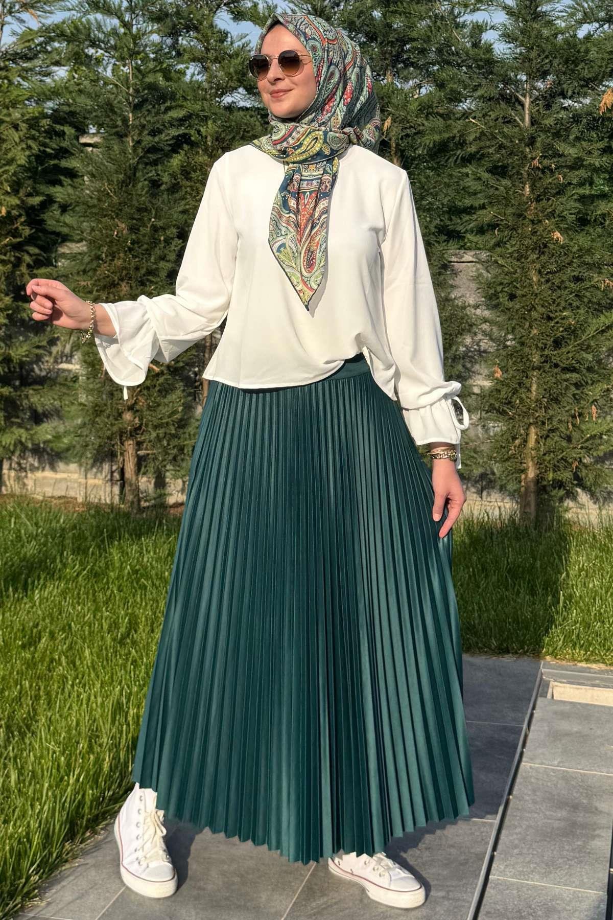 Eliz Bordo Plise Etek | Rabia Şamlı | Tesettür Giyim, Elbise ve Kadın Giyim Modası