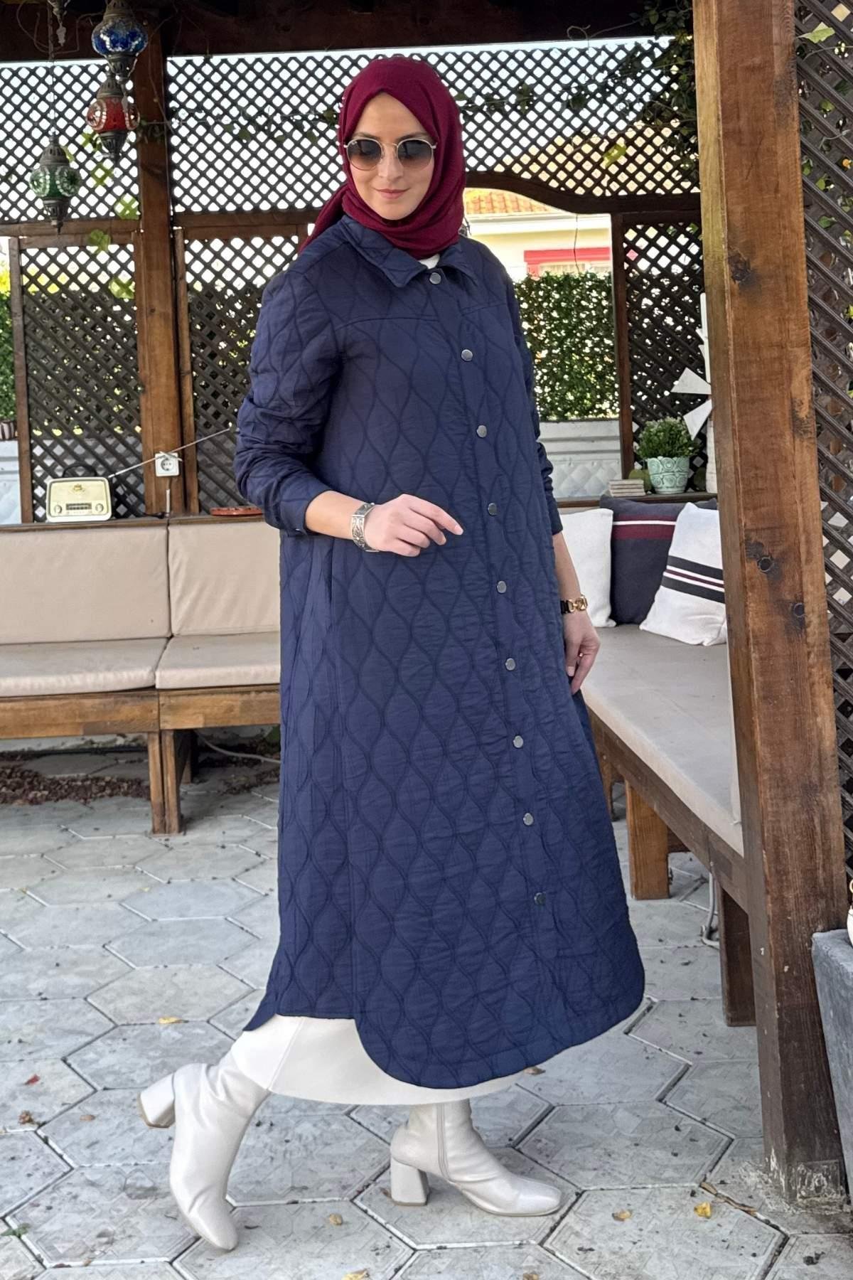 Kapitone Kap Lacivert | Rabia Şamlı | Tesettür Giyim, Elbise ve Kadın Giyim Modası