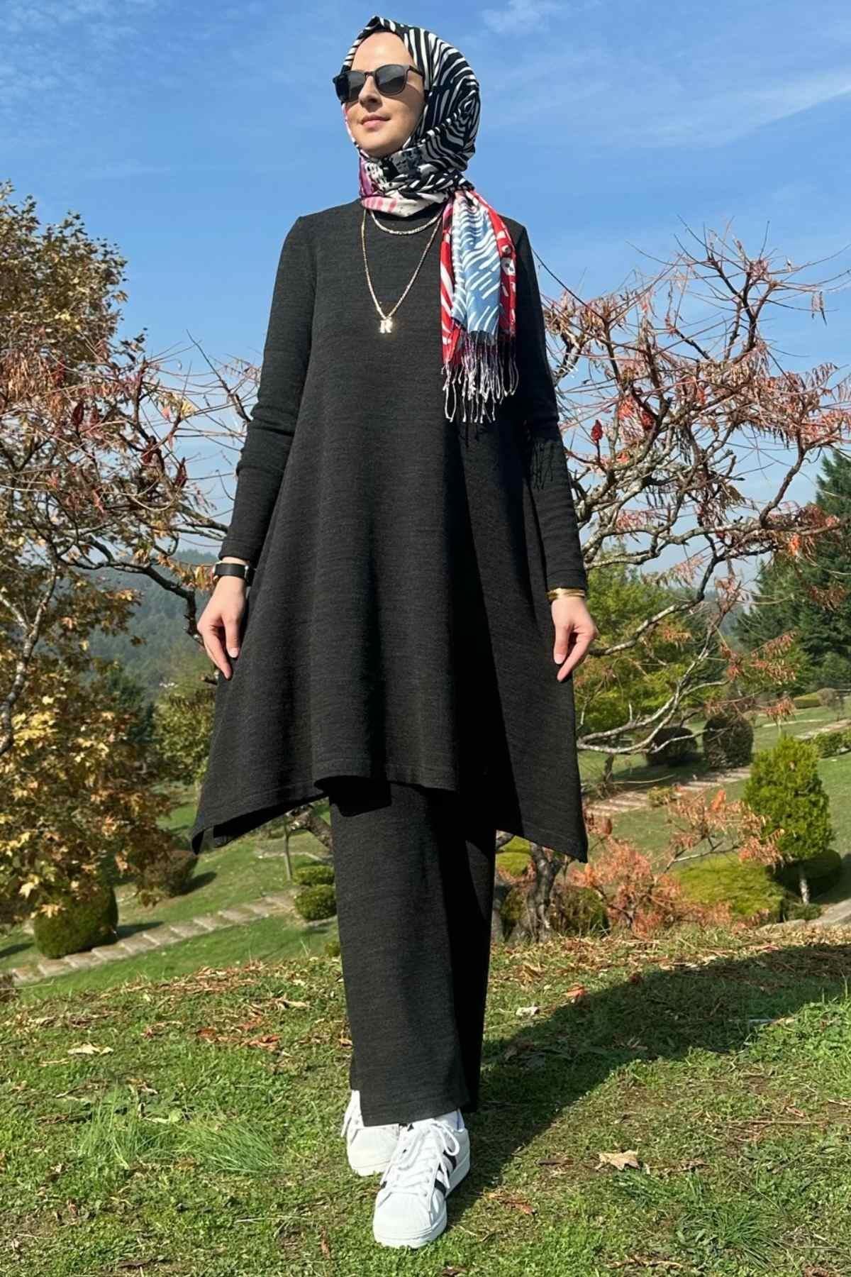 Elif Pantolonlu Triko Takım Siyah - Rabia Şamlı | Tesettür Giyim, Elbise ve Kadın Giyim Modası