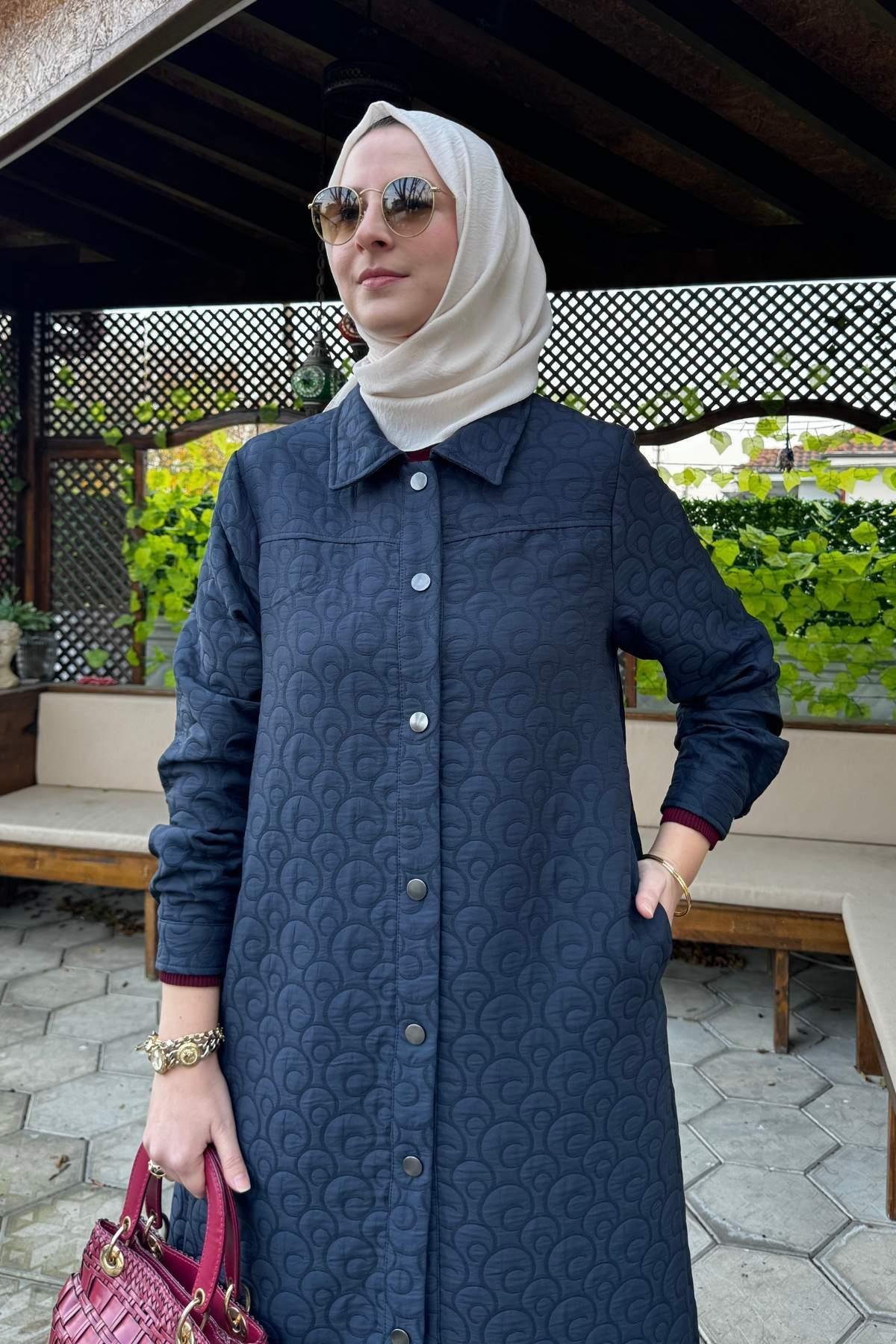 Siyah Capitone Kap | Rabia Şamlı | Tesettür Giyim, Elbise ve Kadın Giyim Modası