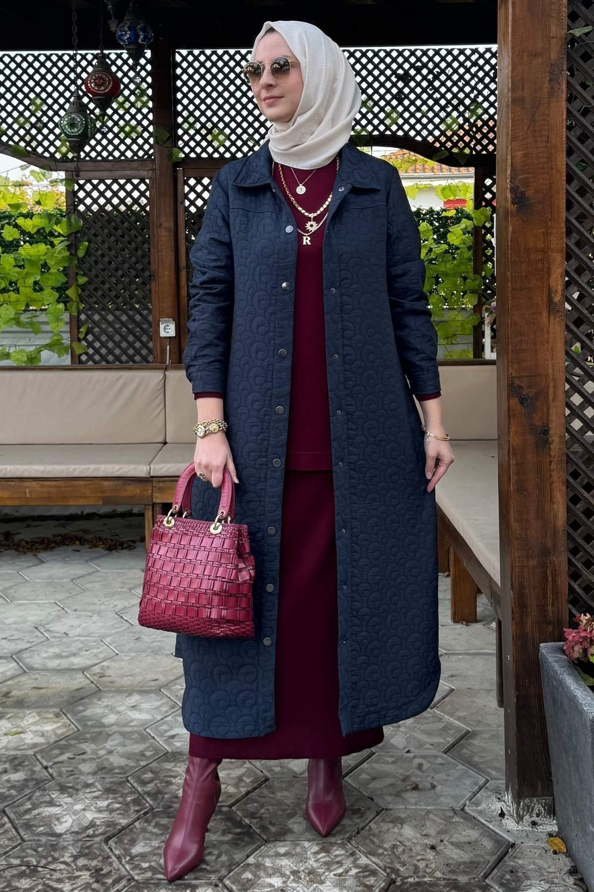 Siyah Capitone Kap | Rabia Şamlı | Tesettür Giyim, Elbise ve Kadın Giyim Modası