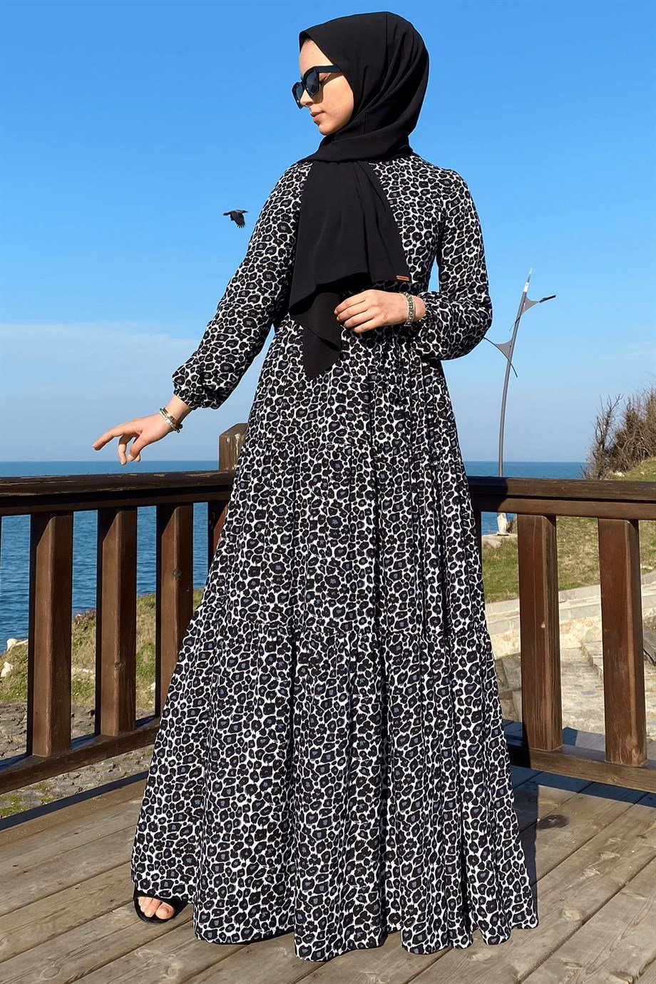 Leopar Desenli Siyah Elbise