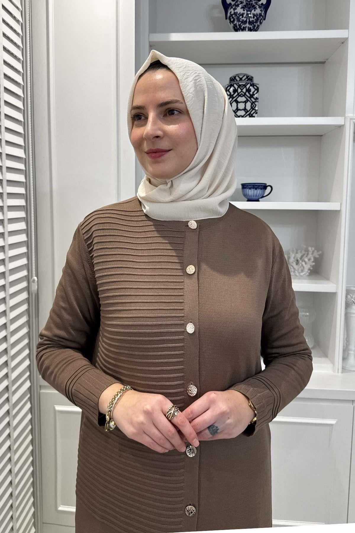 Manolya İndigo Triko Hırka | Rabia Şamlı | Tesettür Giyim, Elbise ve Kadın Giyim Modası