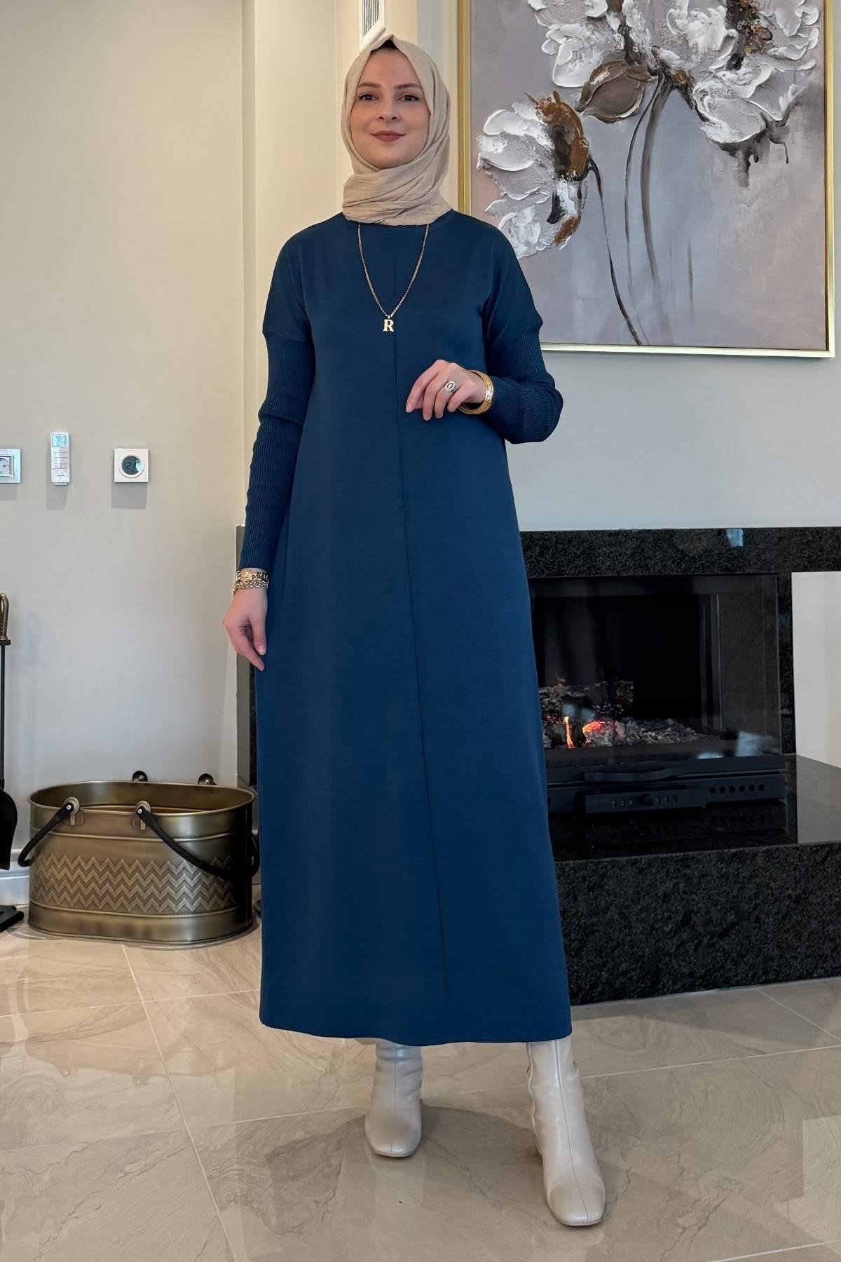 Miray Saks Triko Elbise - Rabia Şamlı | Tesettür Giyim, Elbise ve Kadın Giyim Modası