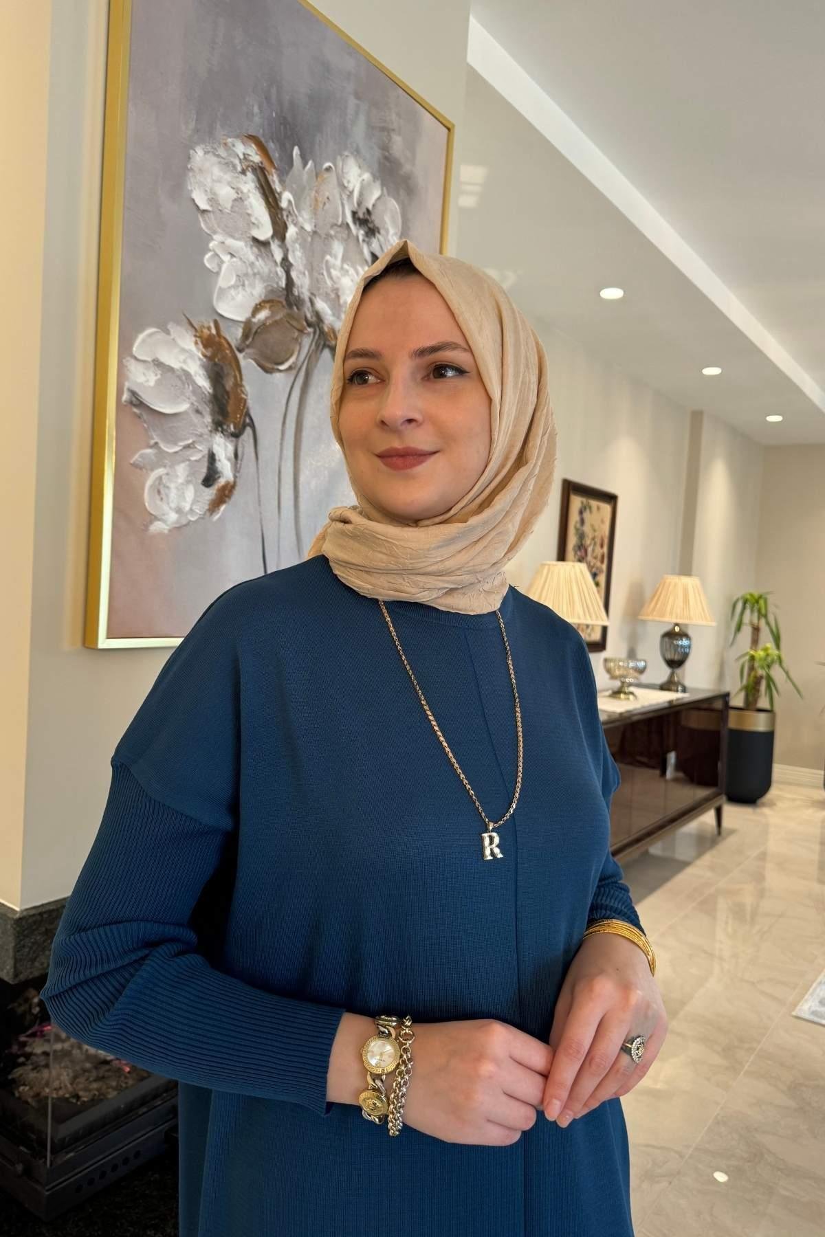 Miray Saks Triko Elbise - Rabia Şamlı | Tesettür Giyim, Elbise ve Kadın Giyim Modası