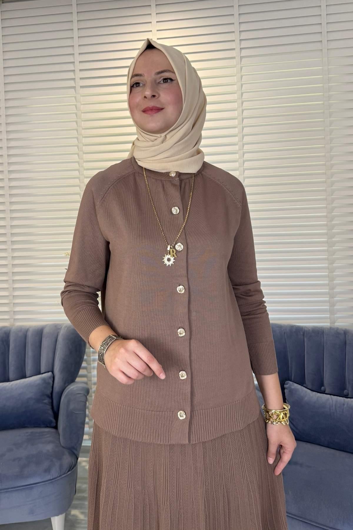 Sezen Triko Takım Kahve | Rabia Şamlı | Tesettür Giyim, Elbise ve Kadın Giyim Modası