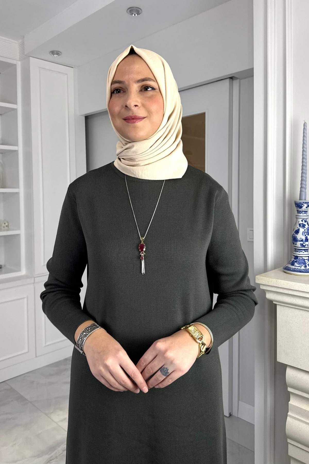 Laçin Triko Elbise Antrasit | Rabia Şamlı | Tesettür Giyim, Elbise ve Kadın Giyim Modası