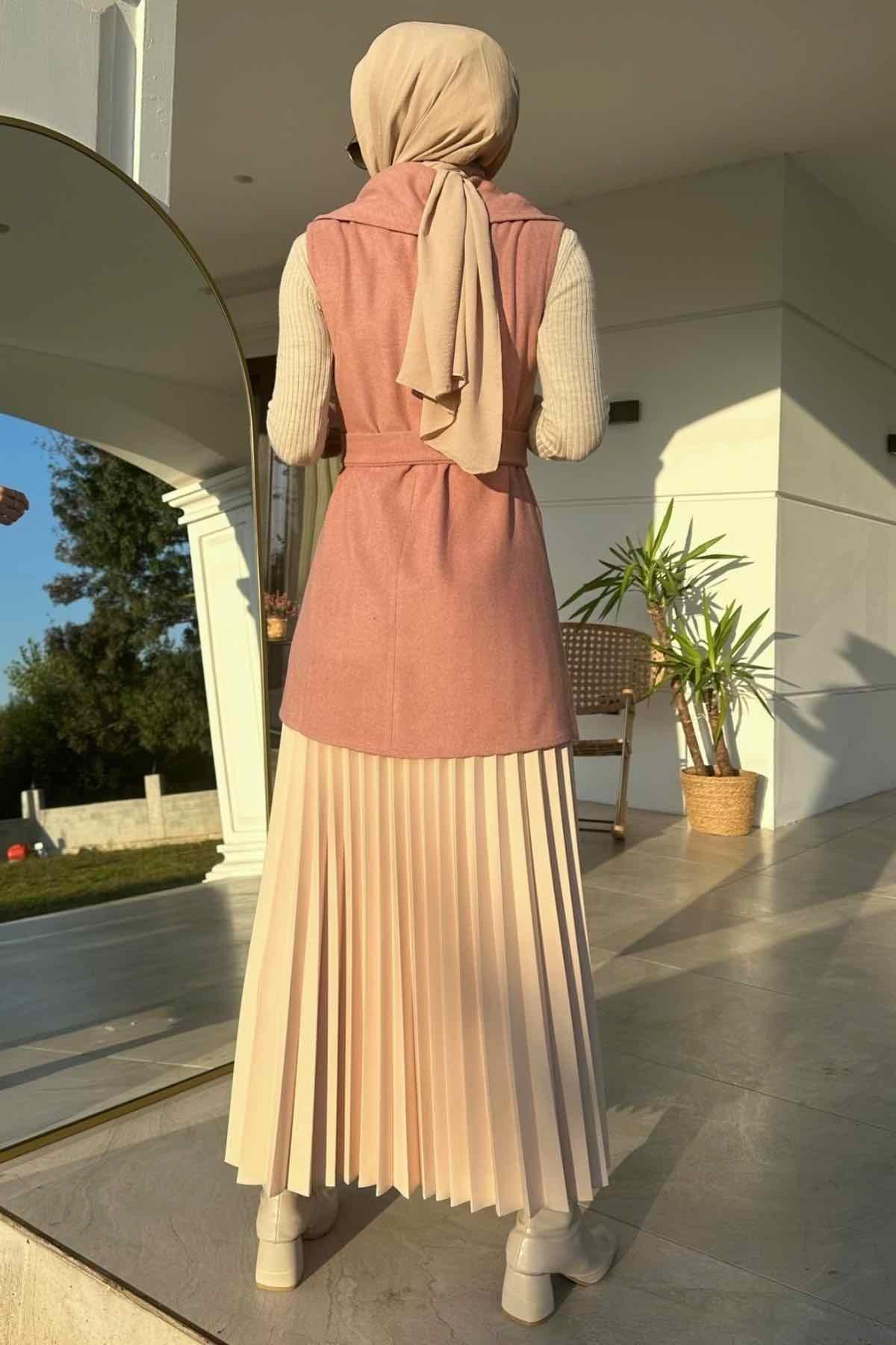 Pembe Kaşe Yelek | Rabia Şamlı | Tesettür Elbise ve Kadın Giyim Modası