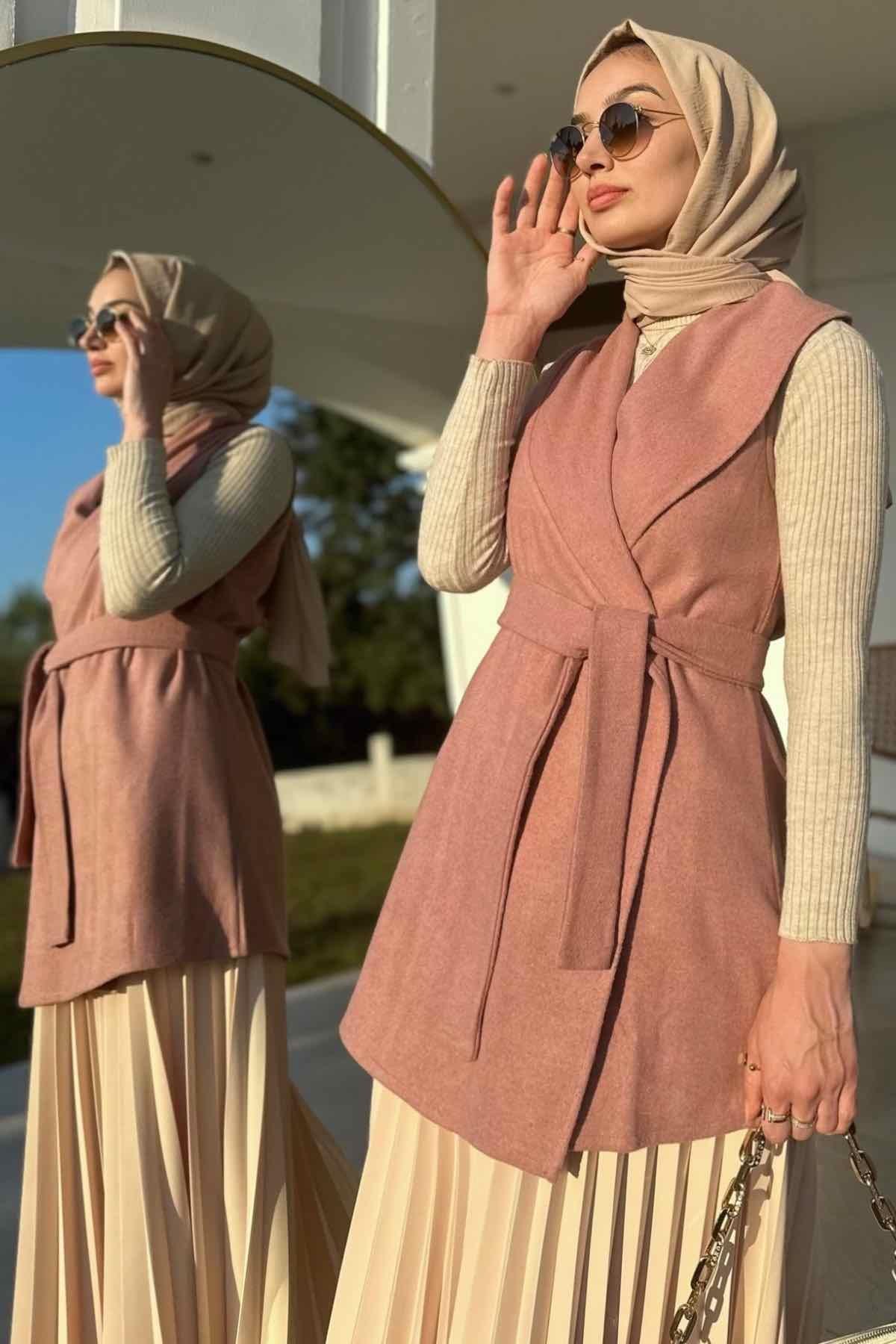 Pembe Kaşe Yelek | Rabia Şamlı | Tesettür Elbise ve Kadın Giyim Modası