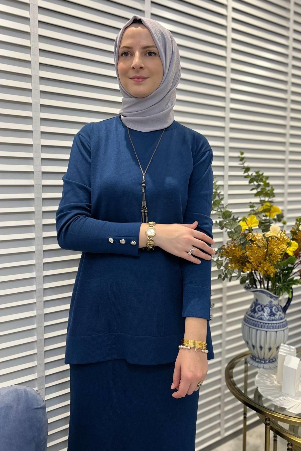 Sevinç Etekli Triko Takım Zümrüt - Rabia Şamlı | Tesettür Giyim, Elbise ve Kadın Giyim Modası