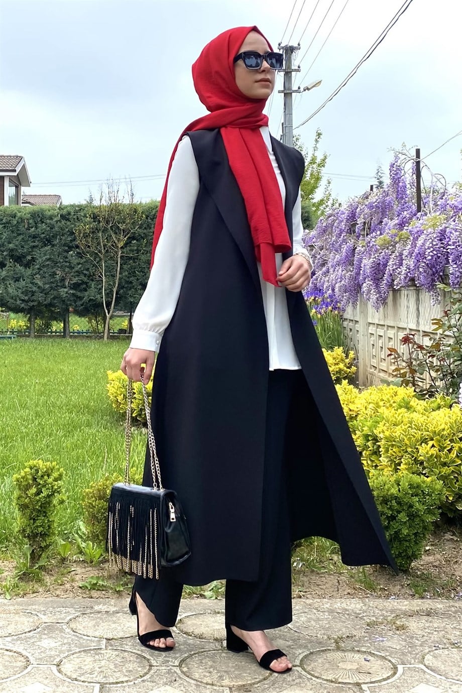 Siyah Yelekli Takım
