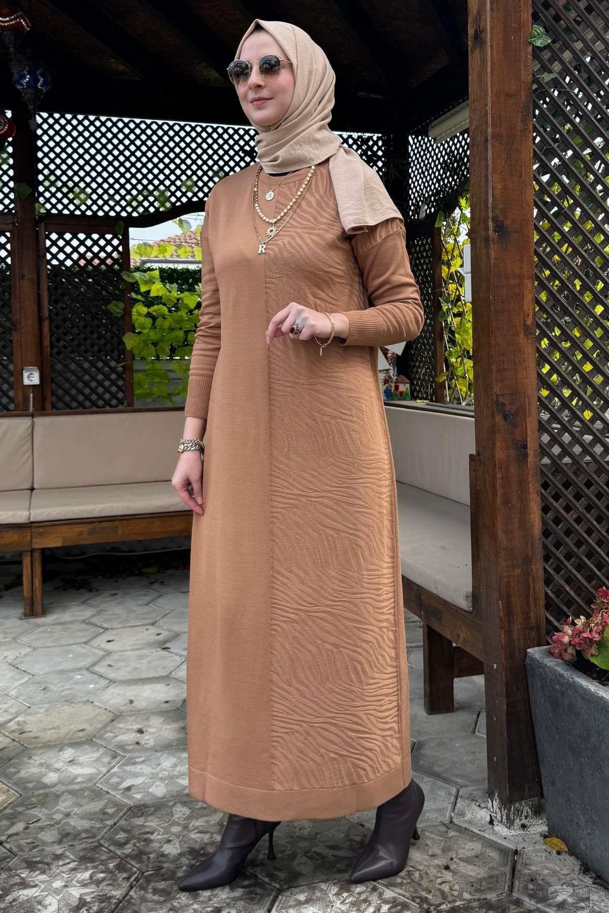 Zebra Desen Triko Elbise Kahve | Rabia Şamlı | Tesettür Giyim, Elbise ve Kadın Giyim Modası