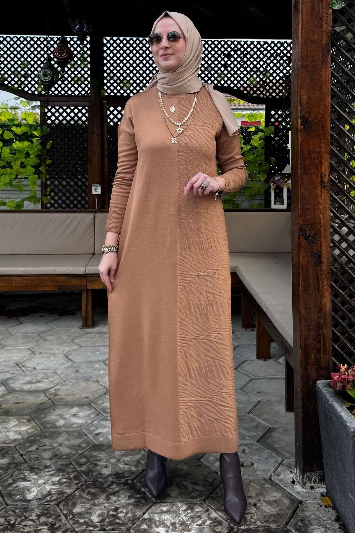 Zebra Desen Triko Elbise Kahve | Rabia Şamlı | Tesettür Giyim, Elbise ve Kadın Giyim Modası