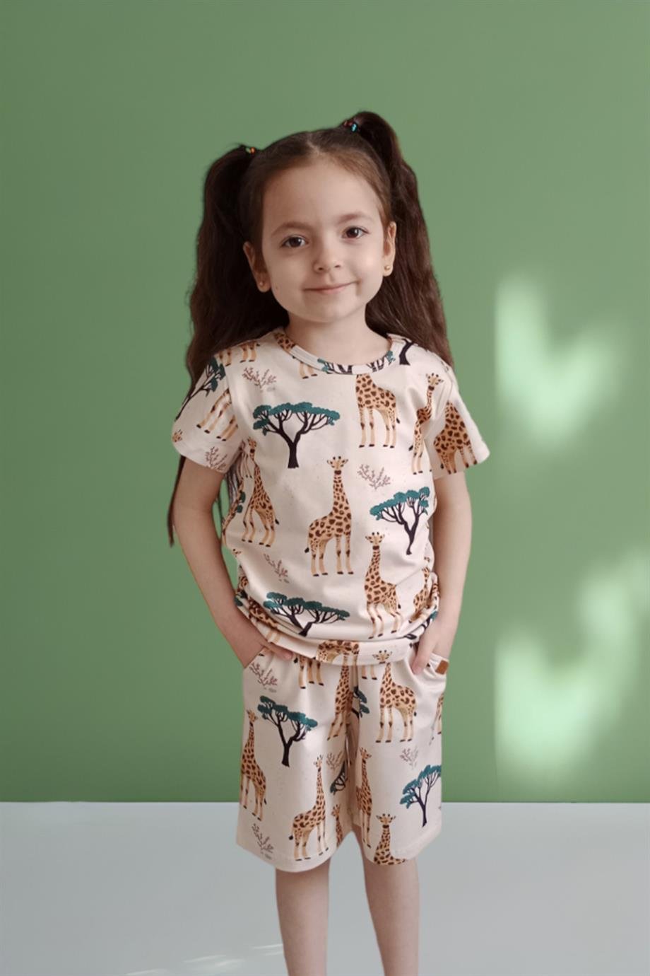 WalkiddyŞortZürafa Desenli Organik Bebek Şort